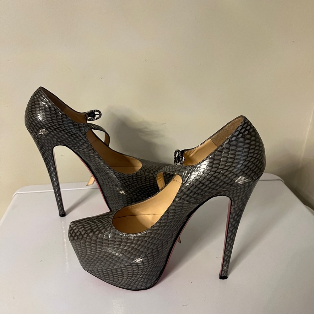 Christian Louboutin Daffodil Pumps